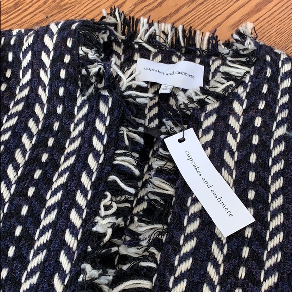 Blazer - Picture 4 of 4